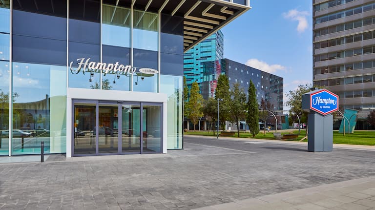 Hampton by Hilton grand fira